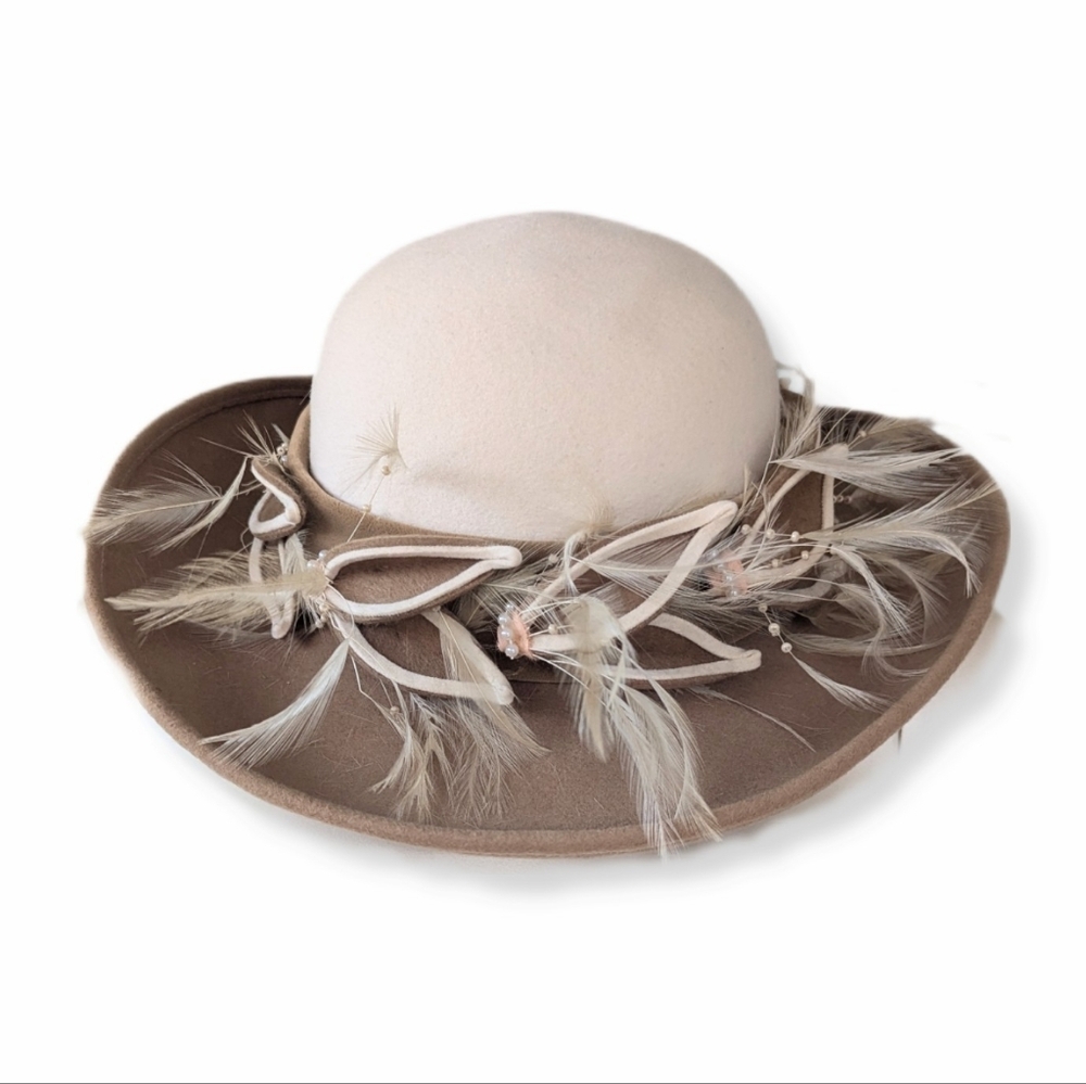 Vintage Sylvia New York Tan & Cream Wool W/Feather Accent Union Made Hat